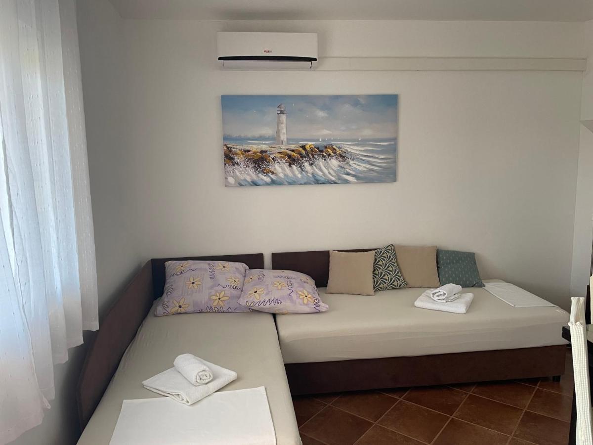 Apartment Matic โรกอซนิซา ภายนอก รูปภาพ