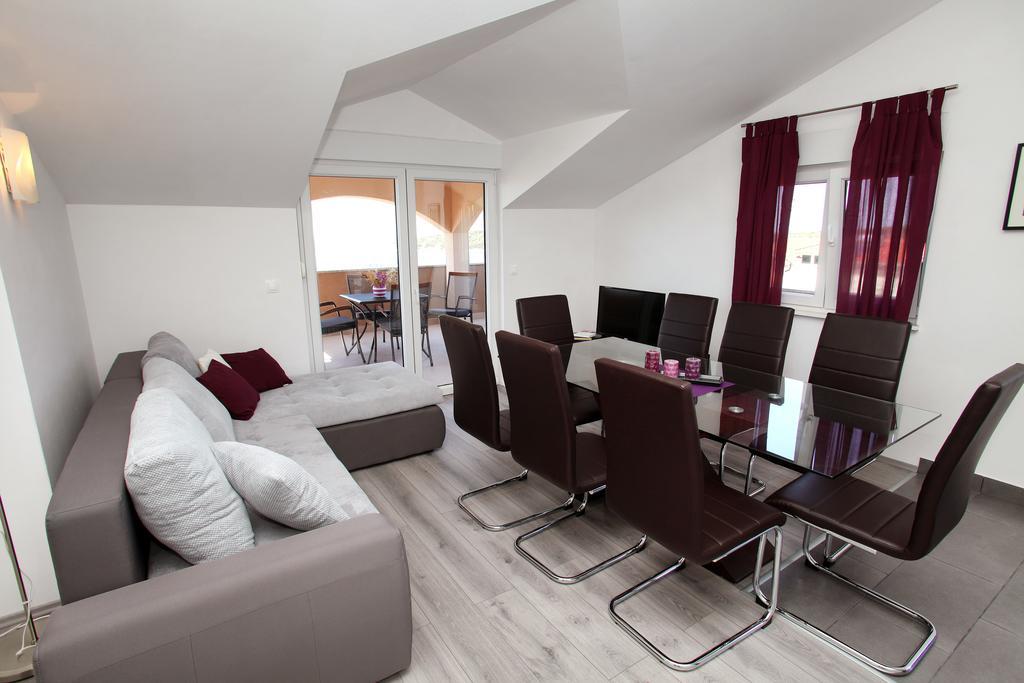 Apartment Matic โรกอซนิซา ภายนอก รูปภาพ