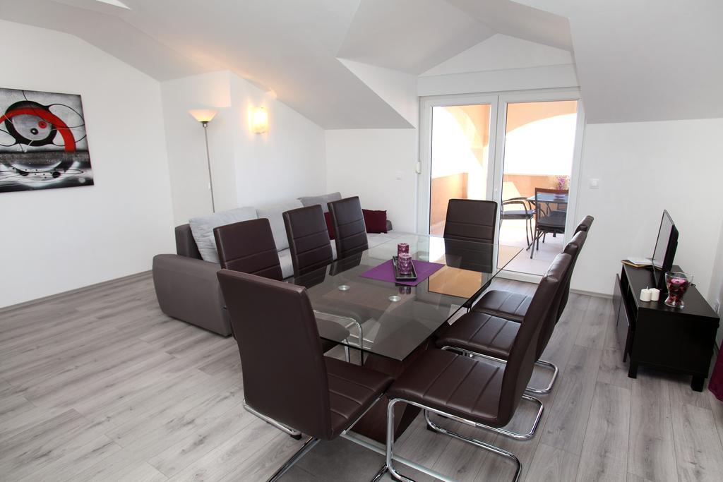 Apartment Matic โรกอซนิซา ภายนอก รูปภาพ