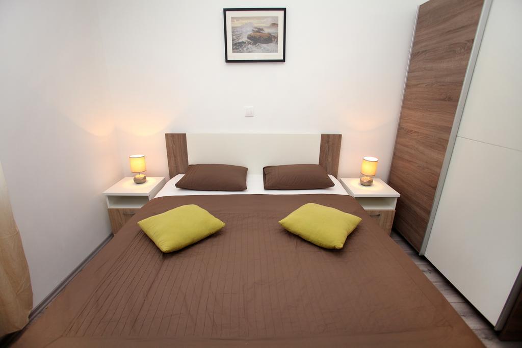 Apartment Matic โรกอซนิซา ภายนอก รูปภาพ